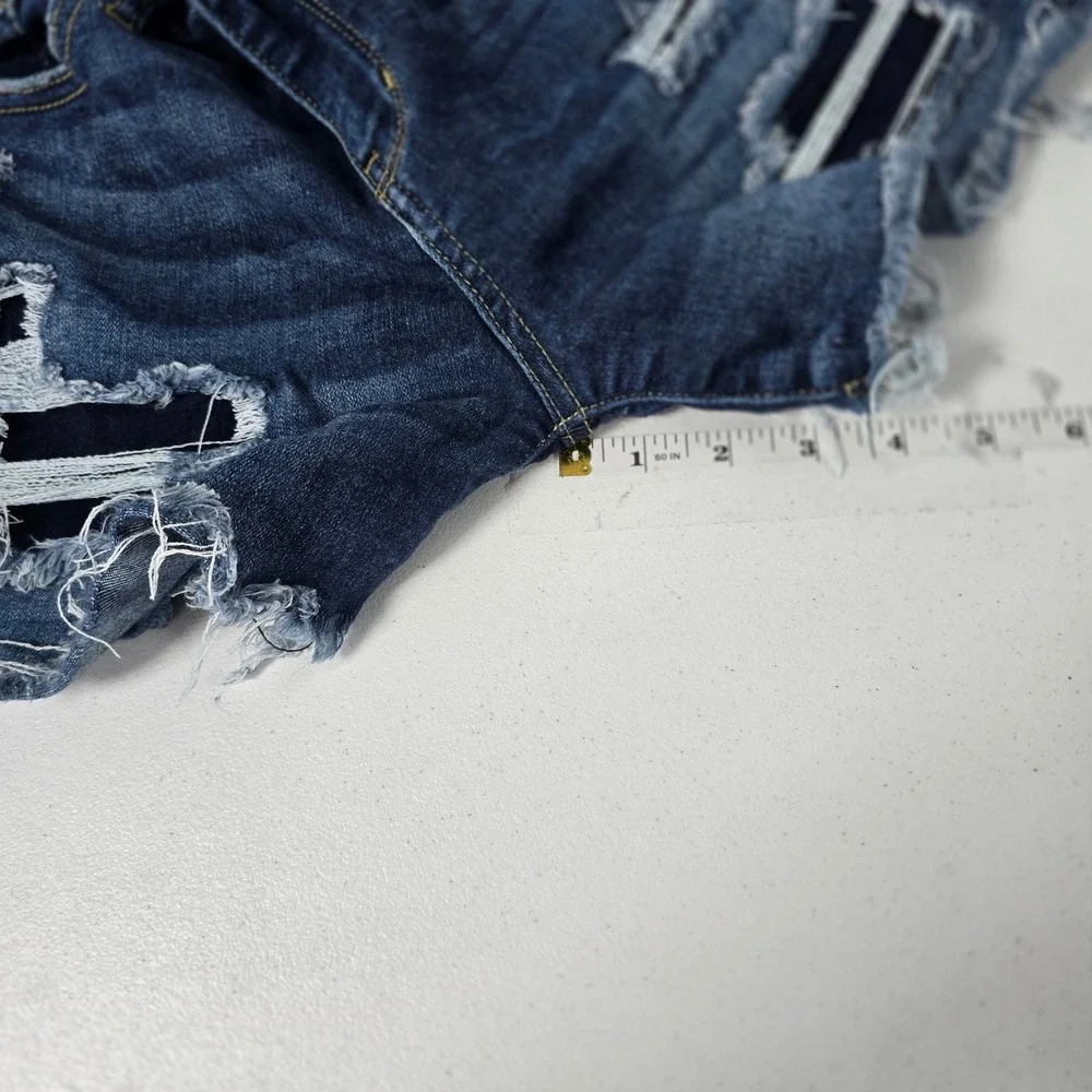 Judy Blue Distressed Raw Hem Denim Shorts Dark Wash Womens Size‎ Medium